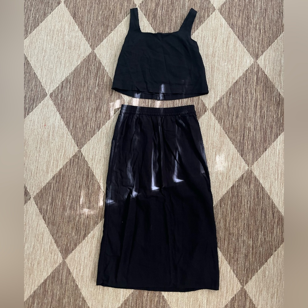 GAP Black Two-Piece Skirt Set